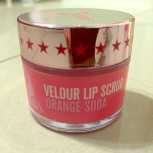 JEFFREE Star Lip Scrub - Orange Soda 🥤